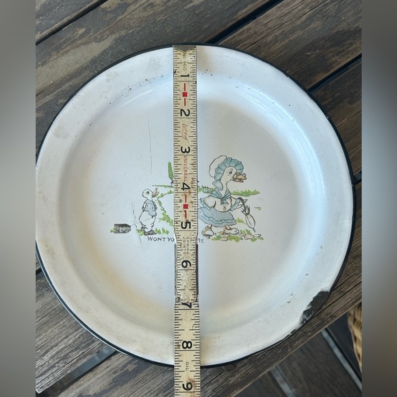 Antique Enamelware Child’s Plate Rare Darling Spring Decor Primitive Cou… - Picture 4 of 14